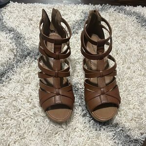 Brown wedges